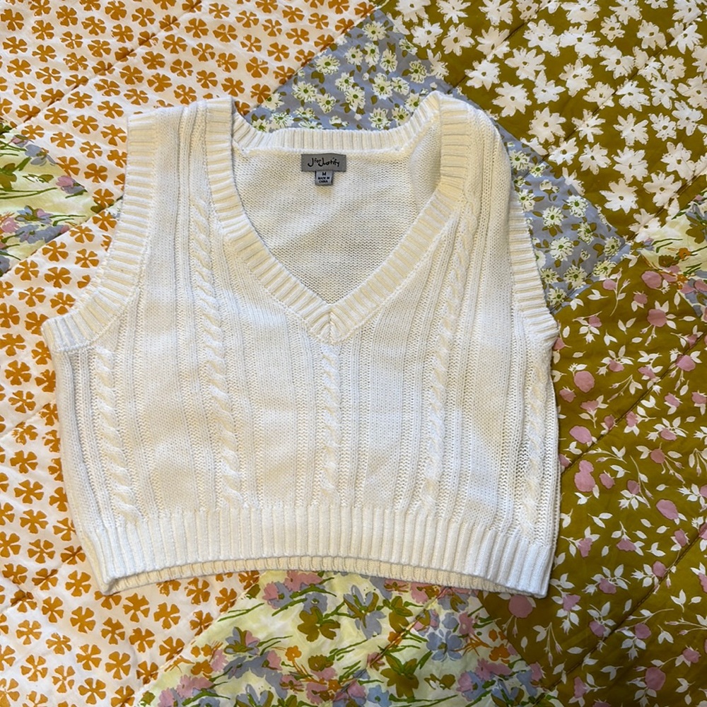 Cable Knot Sweater Vest